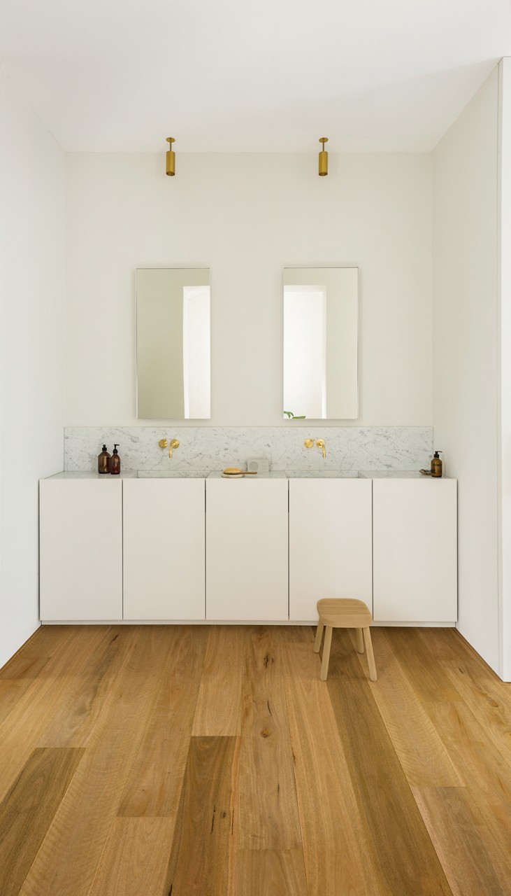 Spotted gum 1 strip